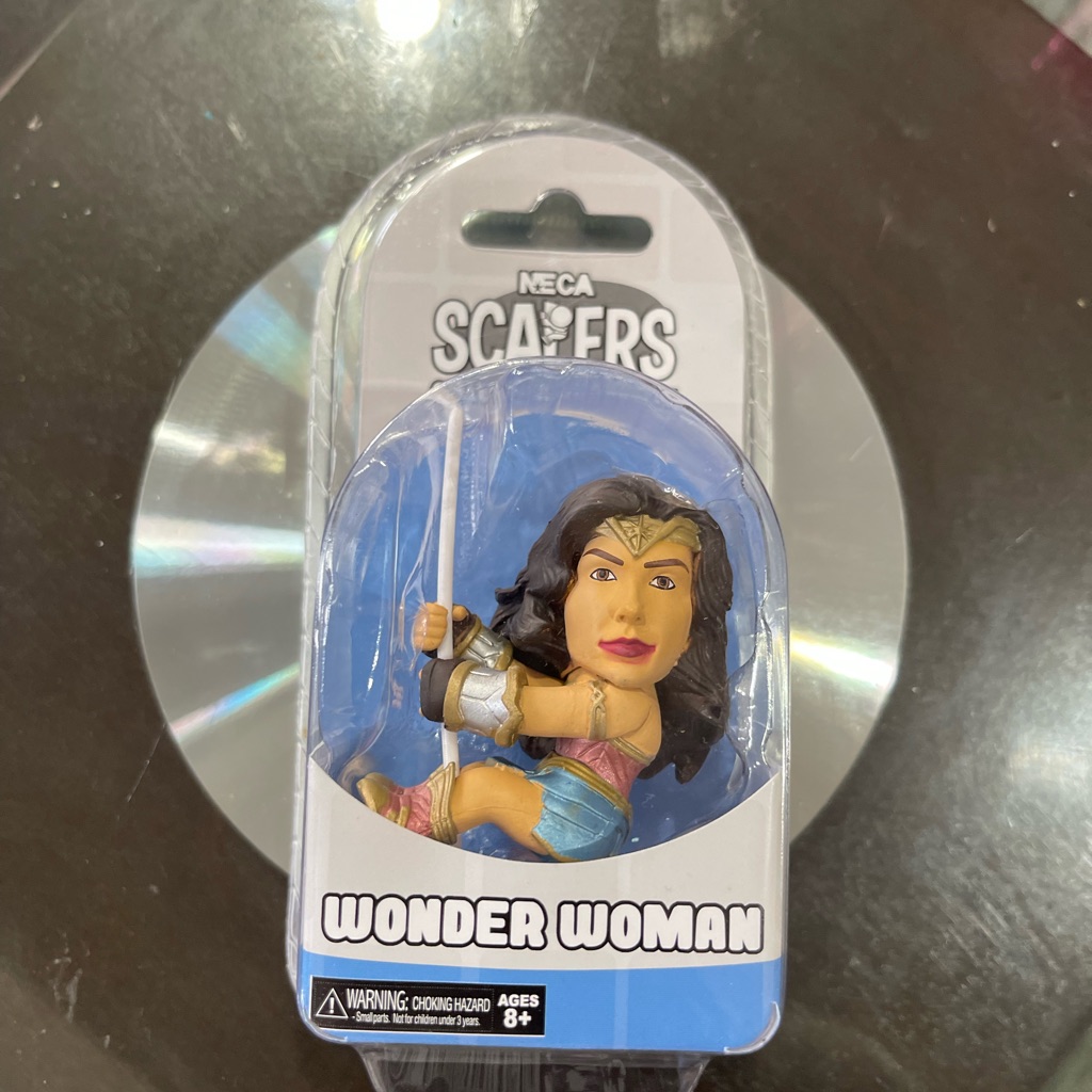 Neca Wonder Woman Scalers Figure  Multicolor